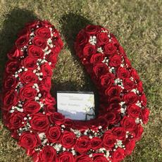 Red Rose Horseshoe Tribute